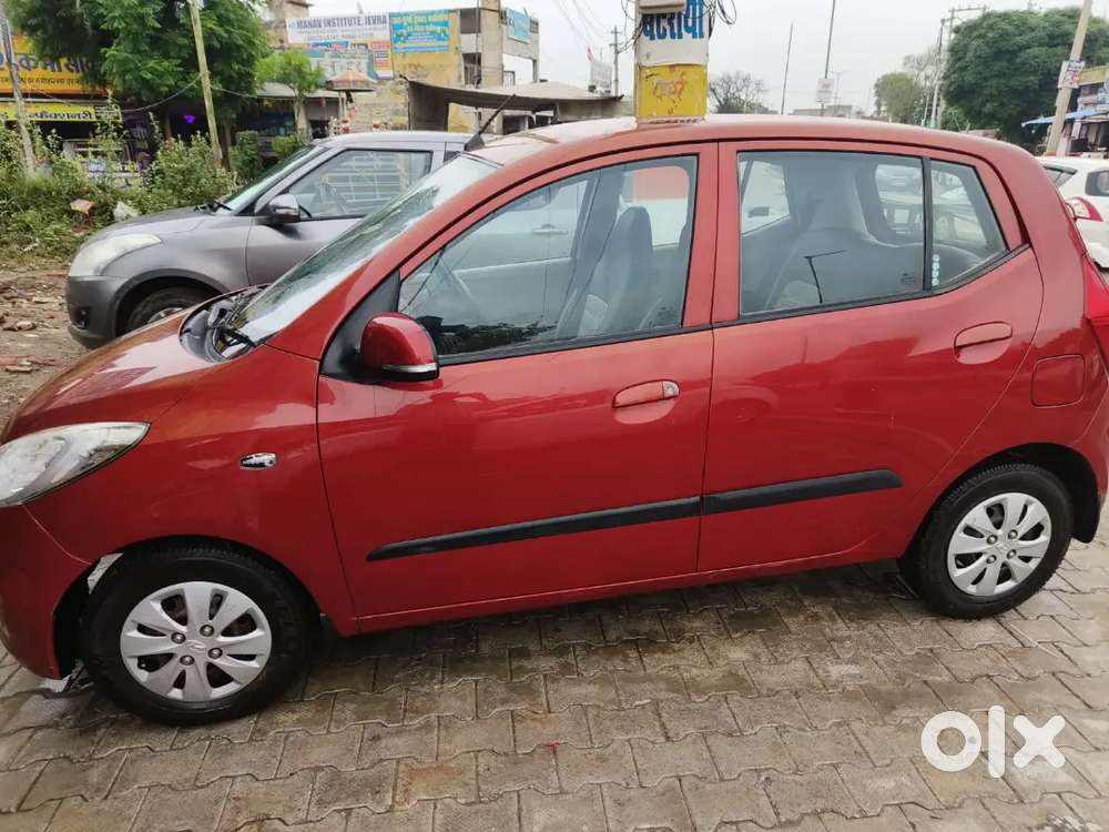 New Car Showroom Pic Koi Kmi Ni H Bilkul Saf Gadi H Engine Gear Seald