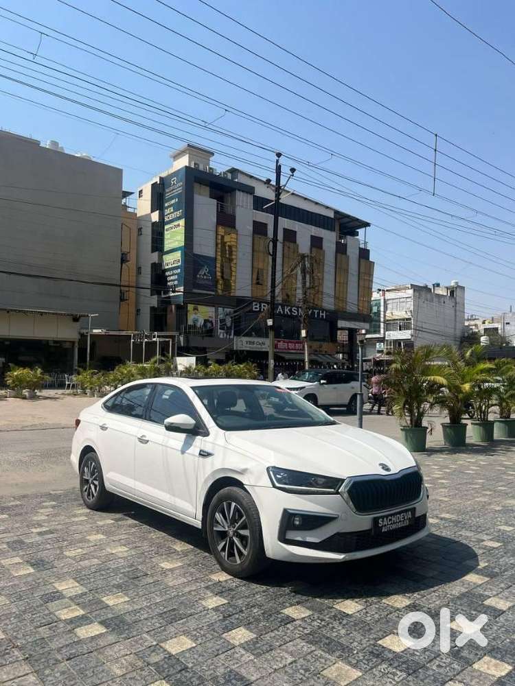 Skoda Slavia 1.5 Tsi Style At, 2023, Petrol