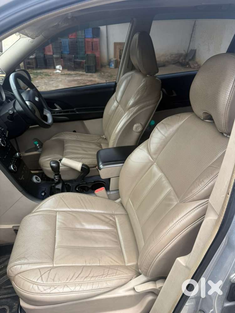 Mahindra Xuv500 2015 Diesel Manual Year