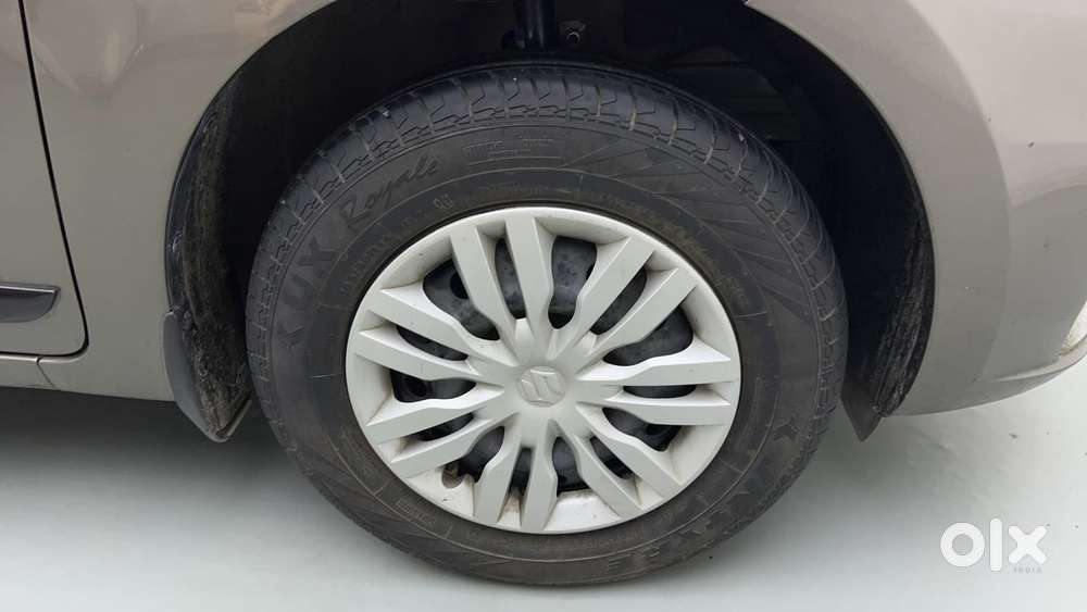 Maruti Suzuki Dzire 1.2 Vxi, 2024, Petrol