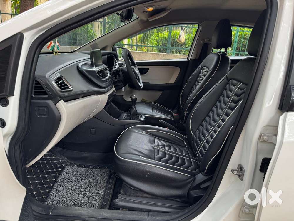 Tata Altroz 1.2 Xm Plus, 2023, Petrol