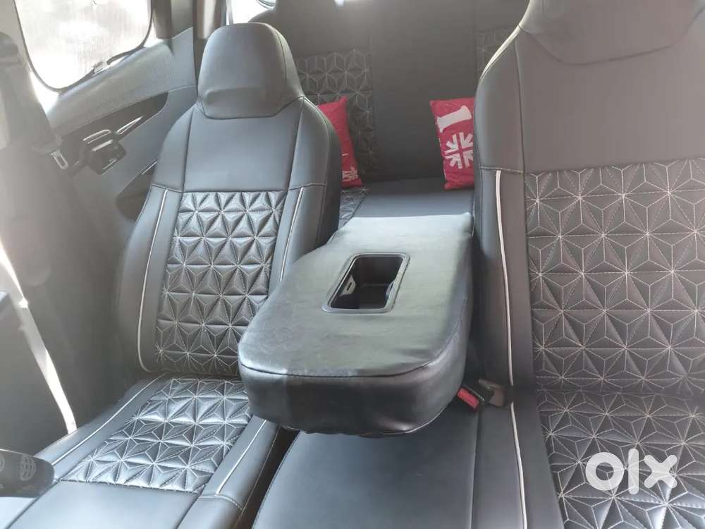 Mahindra Kuv 100 2018