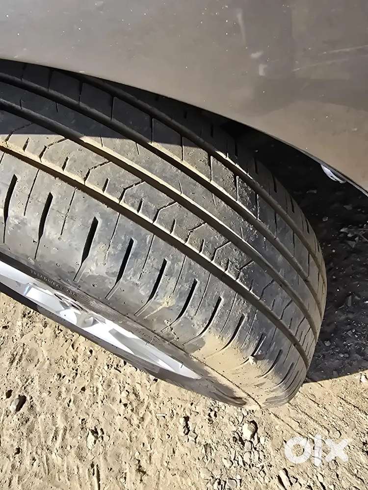Toyota Innova Crysta 2.4 V Manual Diesel 2019
