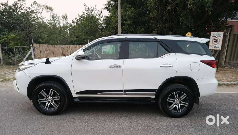 Toyota Fortuner 4x2 At 2.8 Diesel, 2018, Diesel