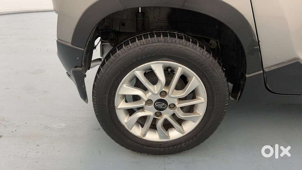 Mahindra Kuv 100 2016-2017 Mfalcon G80 K8, 2016, Petrol