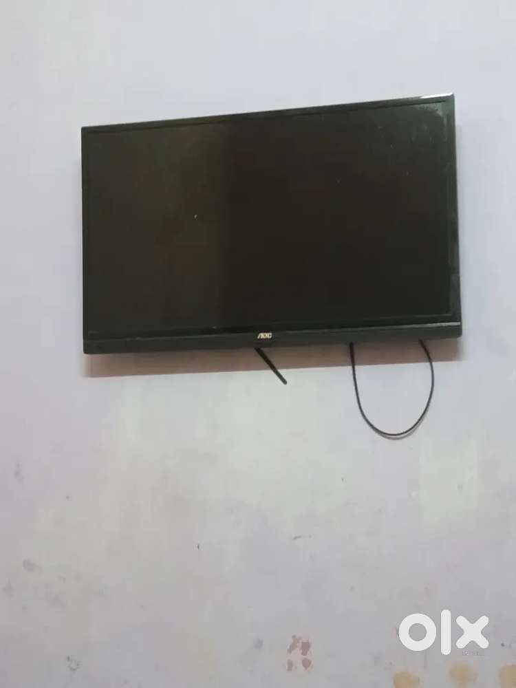 32 inch led new with remod  .5000