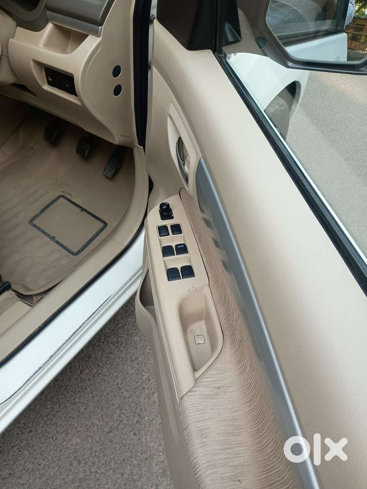 Maruti Suzuki Ertiga 1.5 Vxi, 2015, Petrol