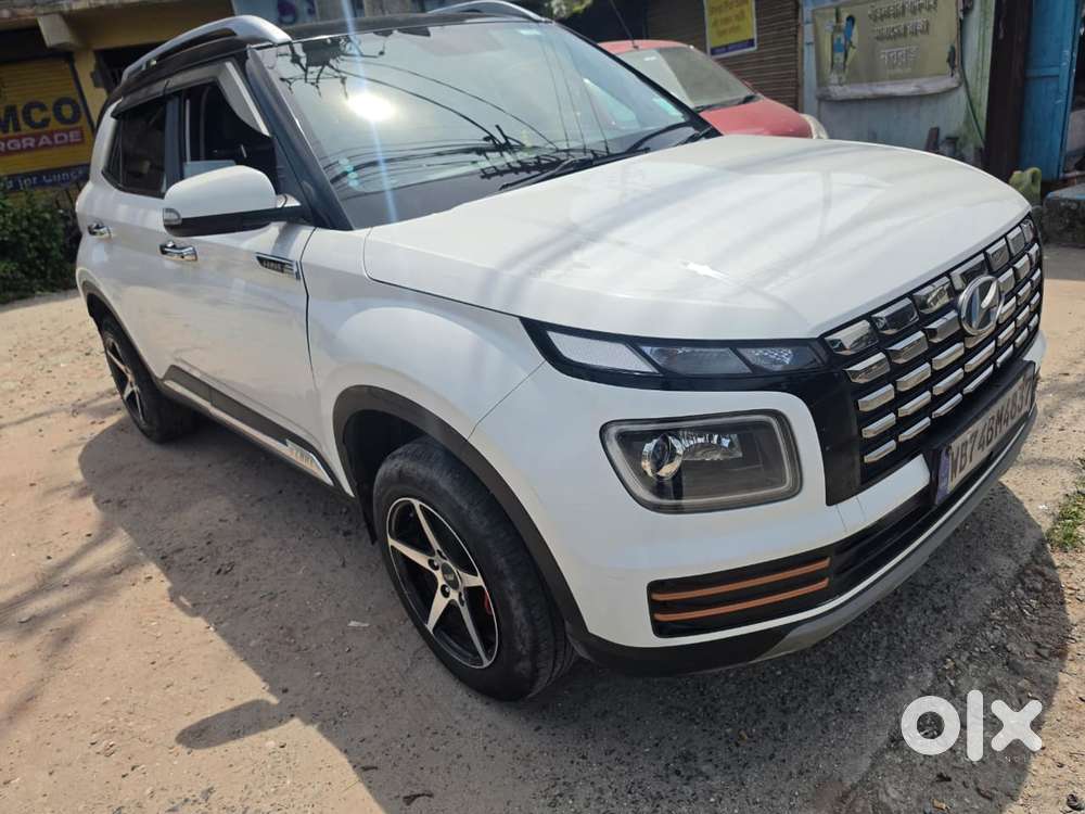 Hyundai Venue 1.2 S Plus, 2023, Petrol