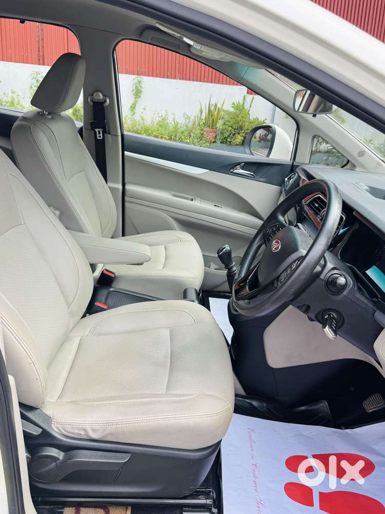 Mahindra Marazzo M8, 2018, Diesel