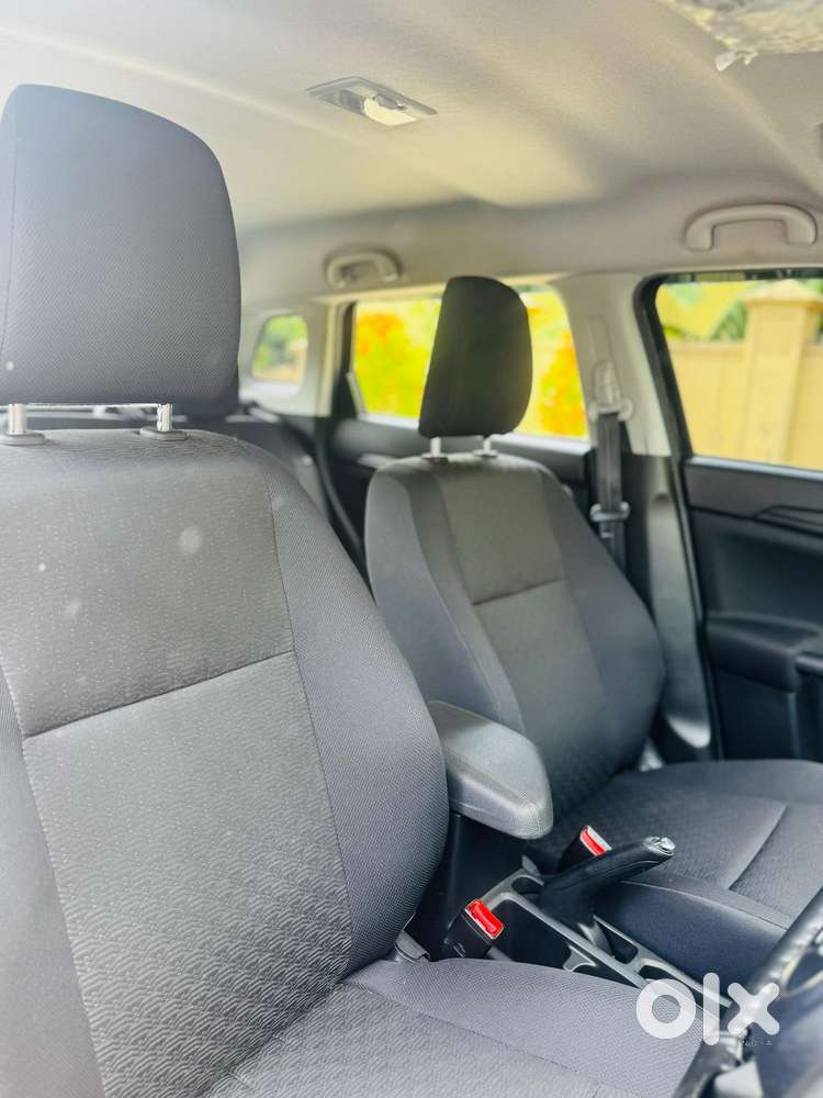 Maruti Suzuki Brezza 1.5 Vxi Smart Hybrid, 2025, Petrol