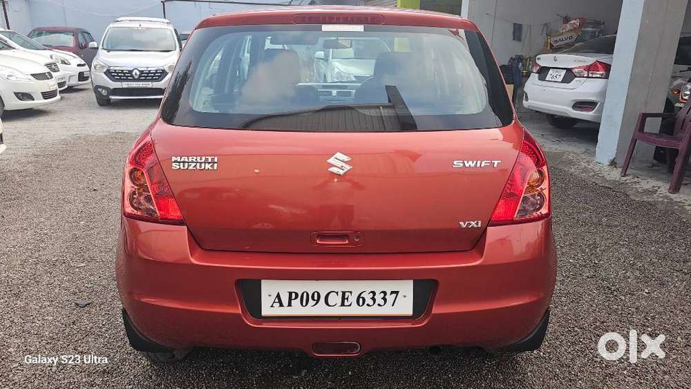Maruti Suzuki Swift 1.2 Vxi (o), 2011, Petrol