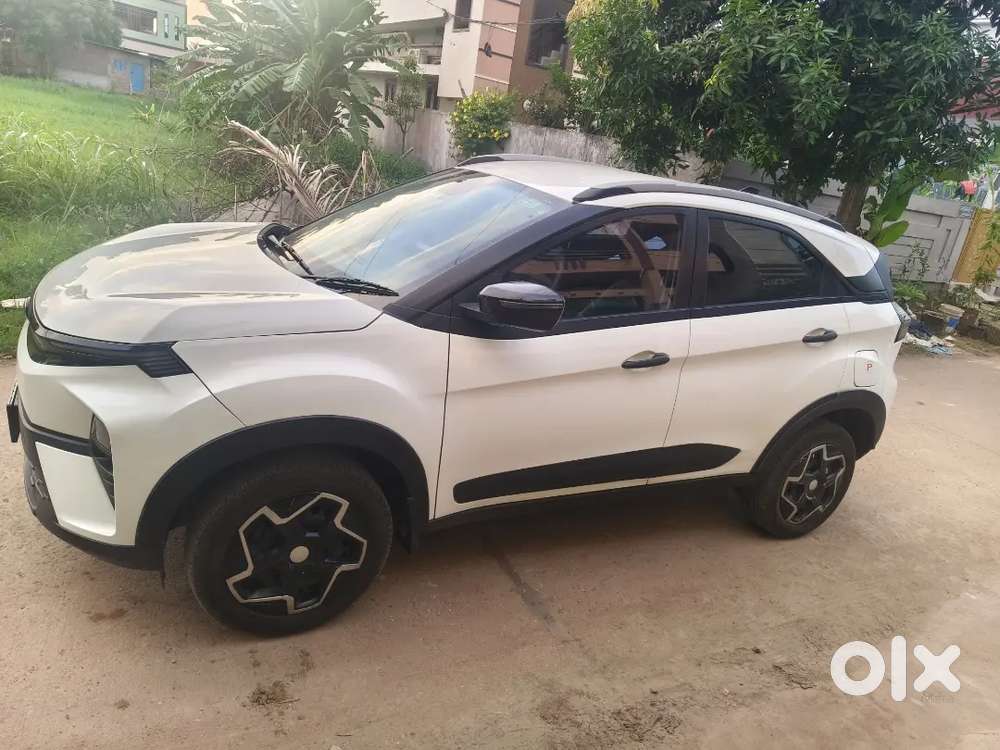 Tata Nexon 2024 Petrol Manual
