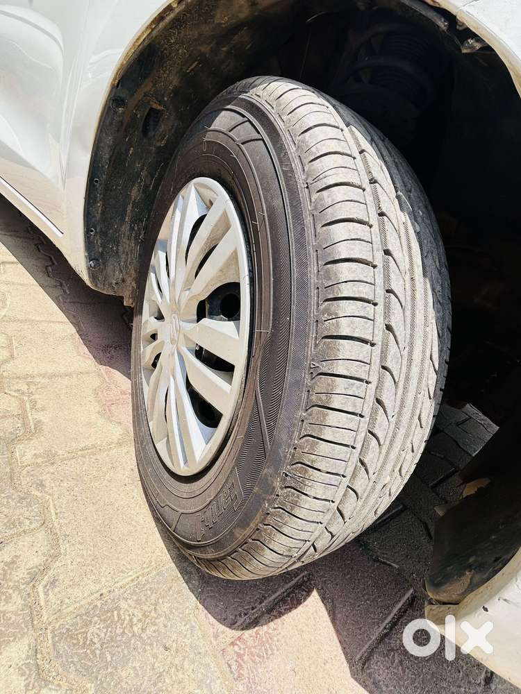 Maruti Suzuki Swift Dzire 1.3 Lxi, 2023, Cng & Hybrids