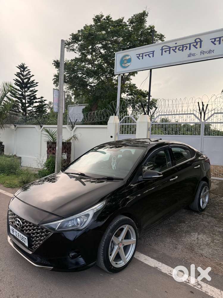 Hyundai Verna Diesel 2020 November With 17 Inch Alloy Tyre