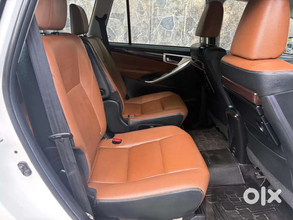 Toyota Innova Crysta [2020-ongoing] 2.4 Zx At 7 Str, 2022, Diesel