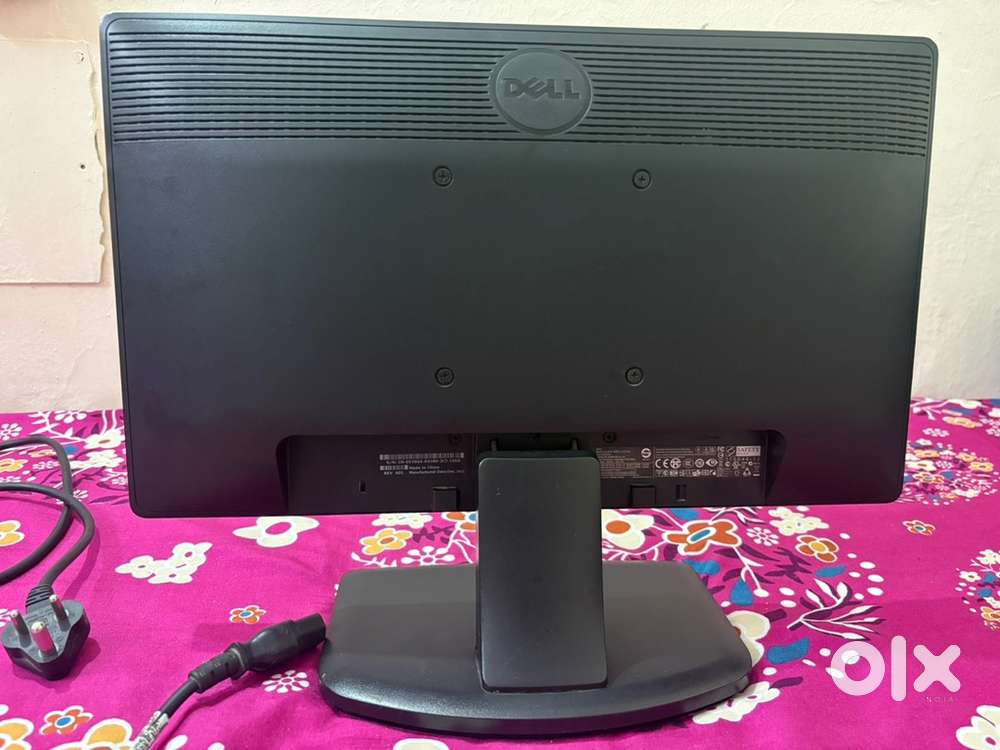 Dell 18-inch Monitor in Excellent Working Condition (with Cables)
