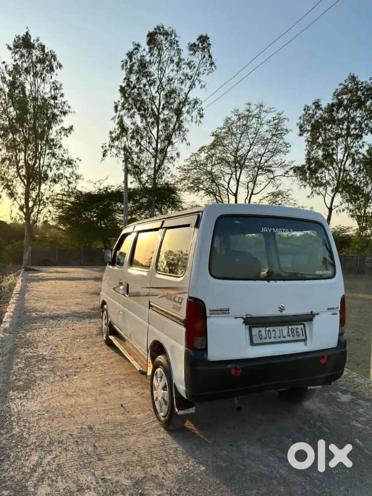 Maruti Suzuki Eeco 2017 2nd Owner Cng & Petrol 110000 Km Driven
