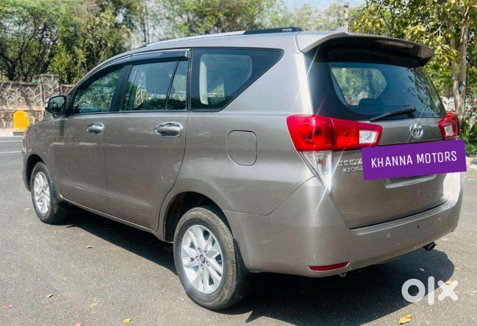 Toyota Innova Crysta 2.4 G Mt 7 Str, 2017, Diesel