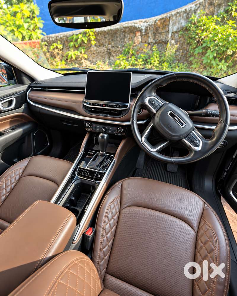 2022 Jeep Meridian Limited (o) 4x2 At