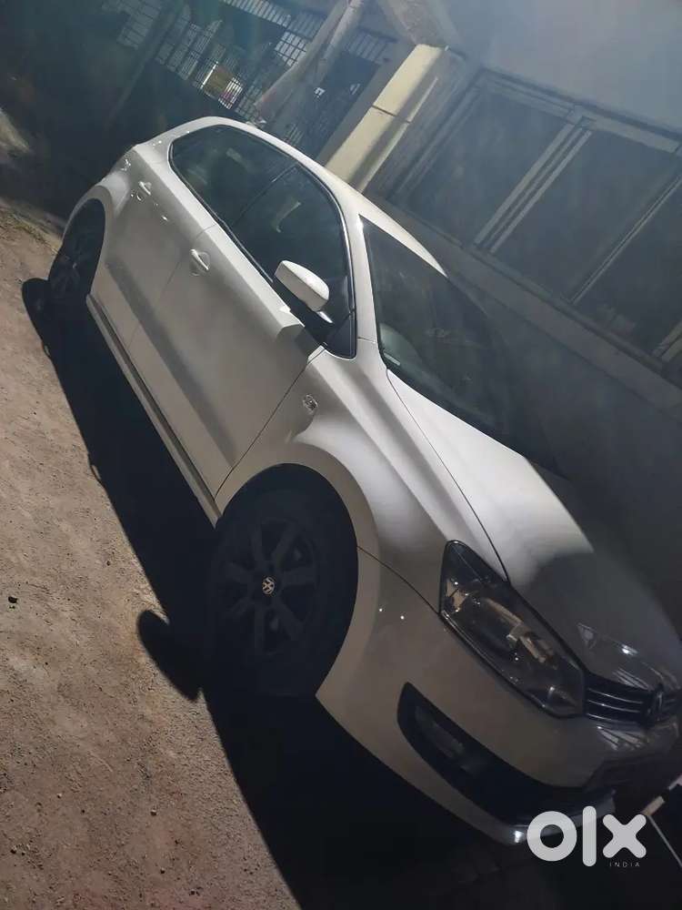 Volkswagen Polo 2011 Cng & Hybrids9