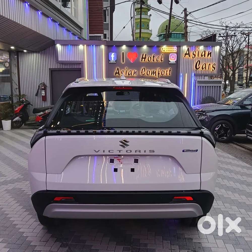 Maruti Suzuki Victoris, 2025, Petrol