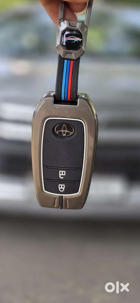 Toyota Innova Crysta 2.4 V 8 Str, 2017, Diesel