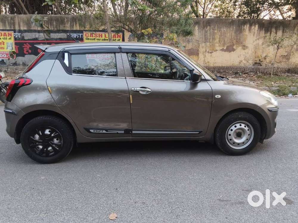 Maruti Suzuki Swift Lxi Optional-o, 2022, Petrol