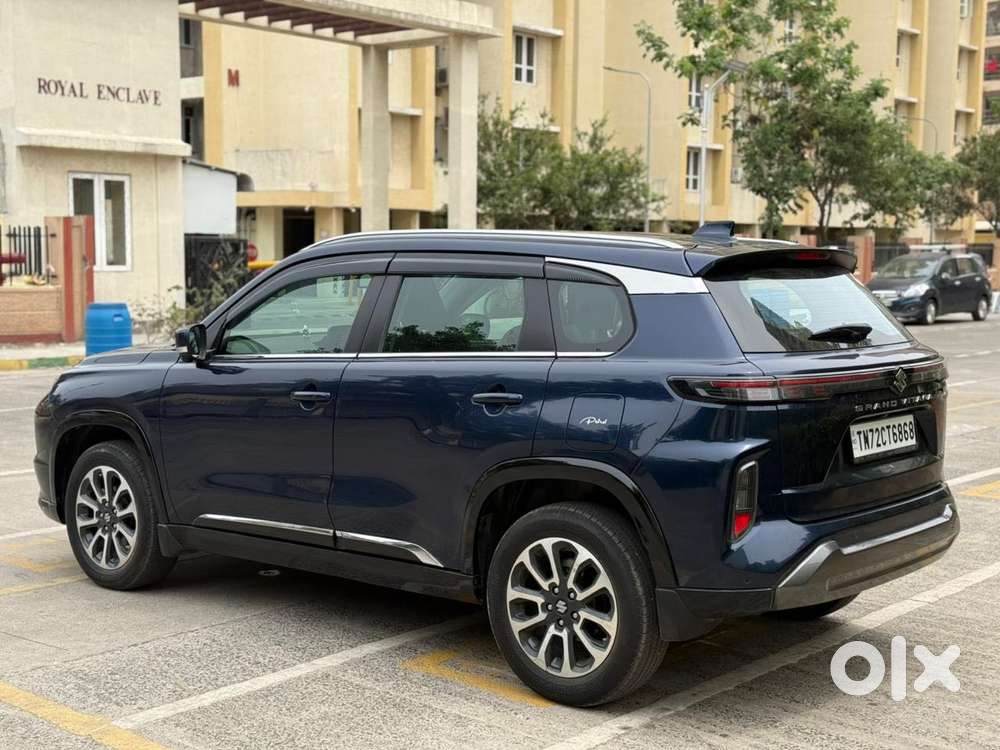 Maruti Suzuki Grand Vitara 1.5 Alpha Plus Intelligent Hybrid Ecvt, 2..