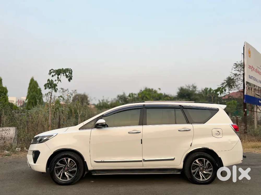 Toyota Innova Crysta 2021 Diesel 148000 Km Driven