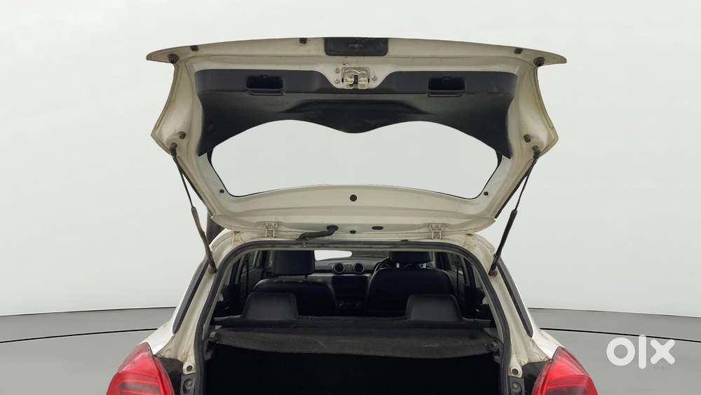 Maruti Suzuki Swift Amt Vxi, 2021, Petrol
