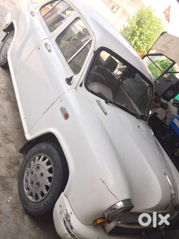 Ambassador Ambassador 2013 Diesel 75000 Km Driven