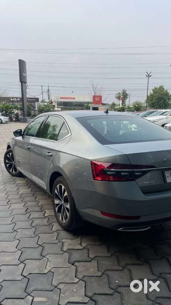 Skoda Superb 2.0 L&k Tsi At, 2020, Petrol