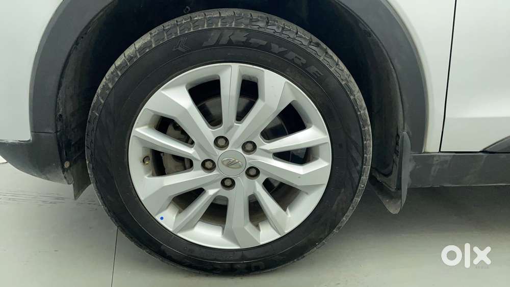 Mahindra Xuv300 W8, 2019, Petrol