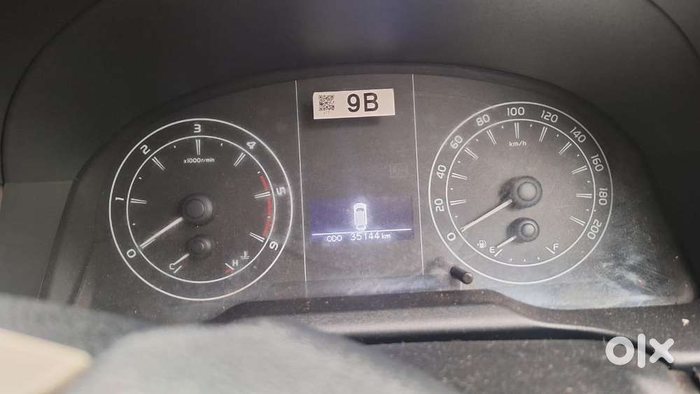 Toyota Innova Crysta 2.4 G Mt, 2023, Diesel