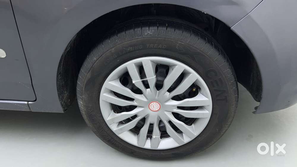 Ford Figo Ambiente, 2015, Petrol