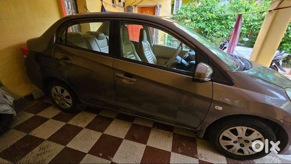 Honda Amaze 2015 Variant