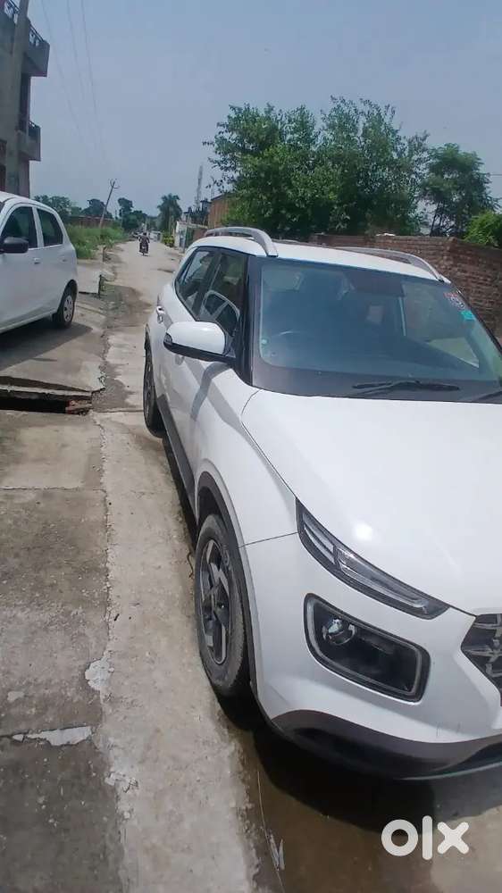2020 Hyundai Venue Sx(o) Petrol Manual Dual Tone