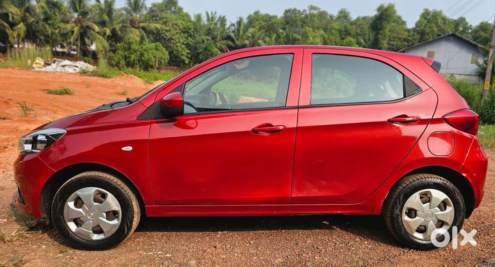 Tata Tiago 1.2 Revotron Xta, 2018, Petrol