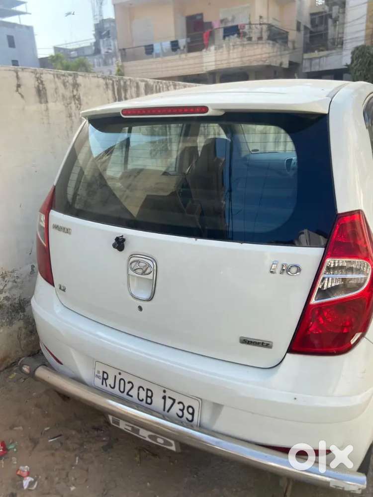 Hyundai I10 Sportz Petrol 2011