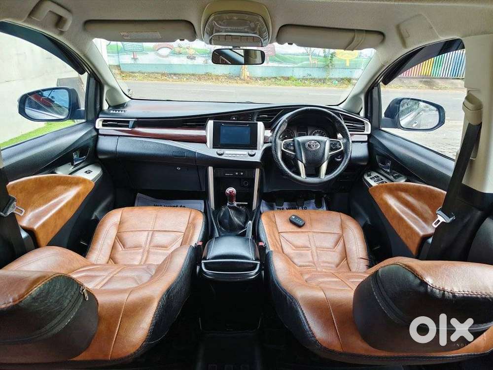 Toyota Innova Crysta 2.4 Vx Mt 8s, 2016, Petrol