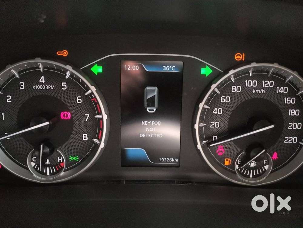 Maruti Suzuki Brezza 1.5 Zxi Smart Hybrid, 2023, Petrol