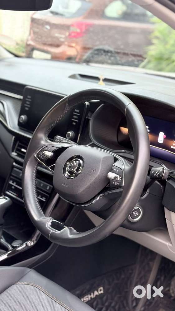 Skoda Kushaq Style 1.0l Tsi At, 2023, Petrol