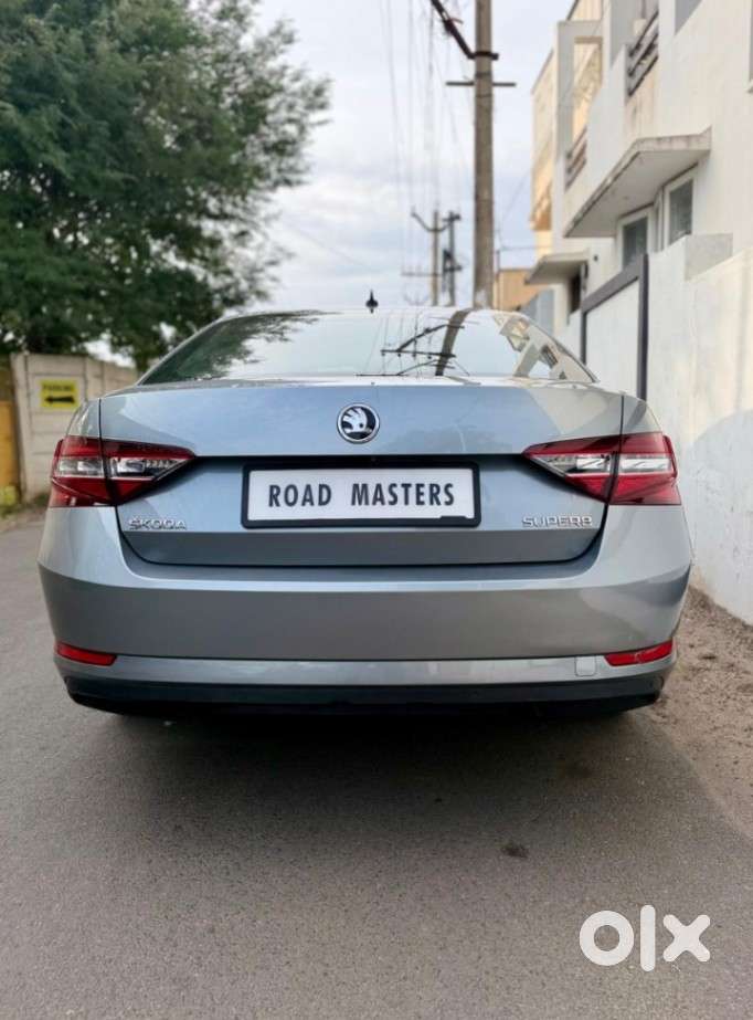 Skoda Superb L&k 2.0 Tdi At, 2019, Diesel