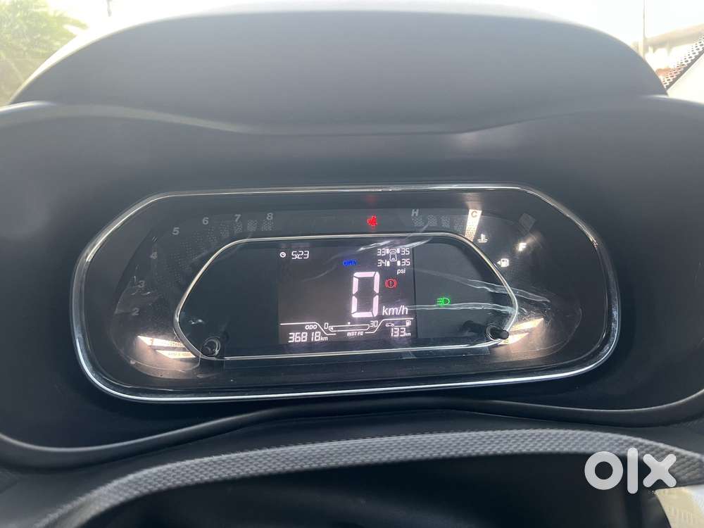 Tata Nexon Xz Plus (hs), 2023, Petrol