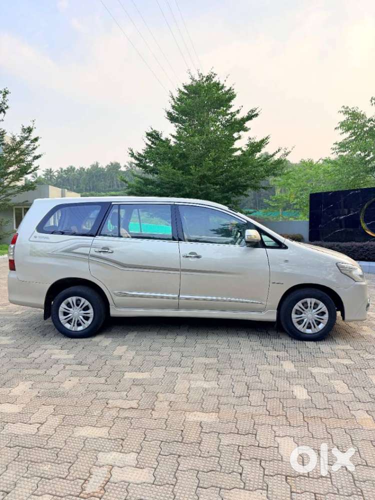 Toyota Innova 2.5 Gx 7 Str Bs-iii, 2014, Diesel