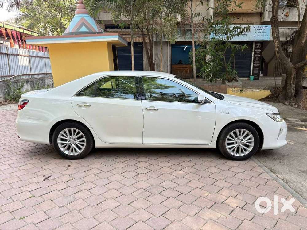 Toyota Camry Hybrid 2.5, 2015, Petrol