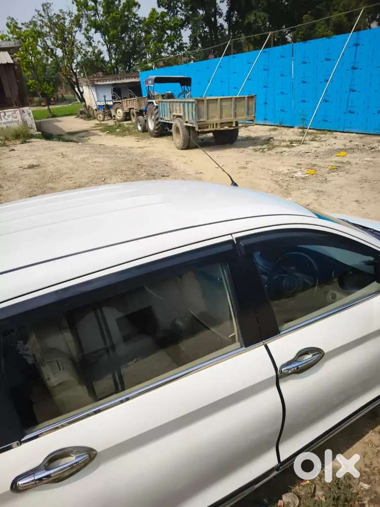 Maruti Ertiga Vxi 2023