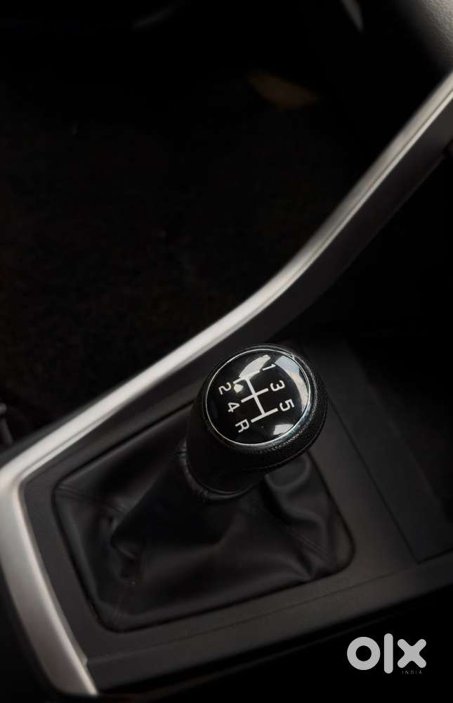 Maruti Suzuki Brezza 1.5 Vxi Smart Hybrid, 2022, Petrol