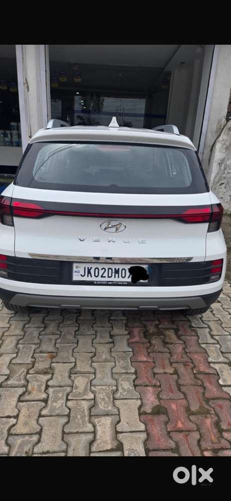 Hyundai Venue 2024 Petrol Good Condition
