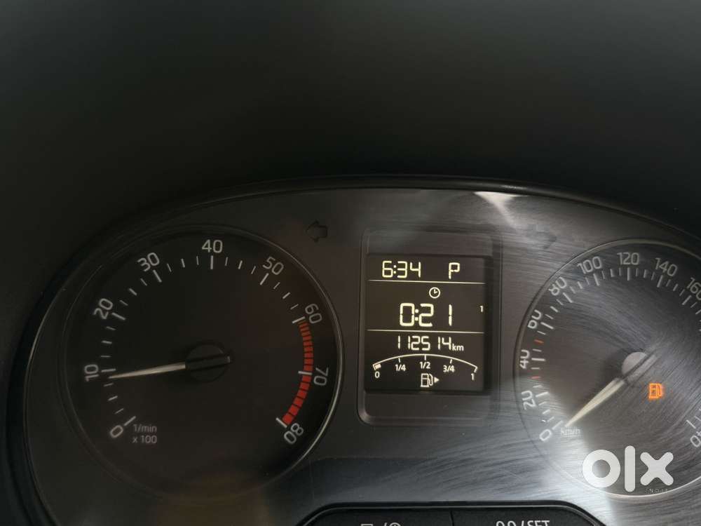 Skoda Rapid 1.6 Mpi At Style, 2017, Petrol